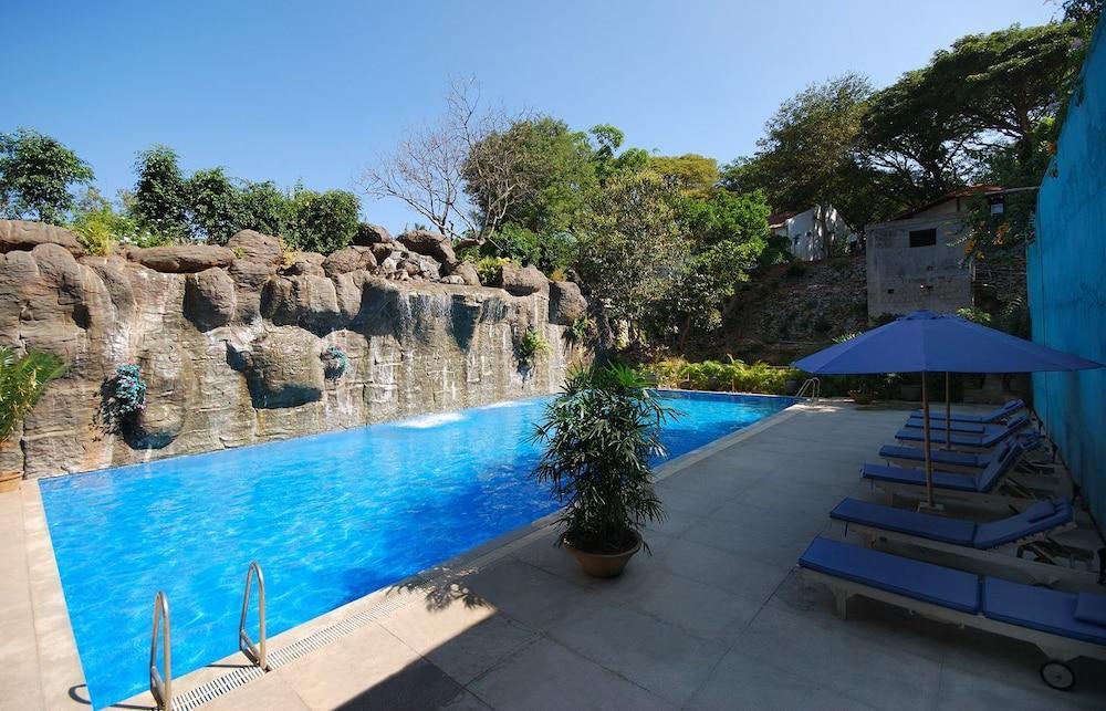 The Windflower Resort & Spa, Mysore Exterior photo